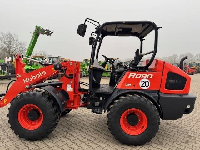 Kubota R 090 - Utovarivač točkaš: slika 2 Kubota R 090 - Utovarivač točkaš: slika 2