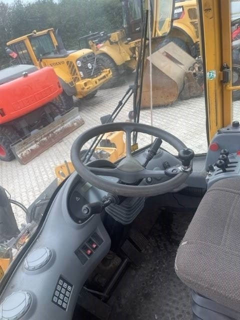 Volvo L 70 E - Utovarivač točkaš: slika 5 Volvo L 70 E - Utovarivač točkaš: slika 5