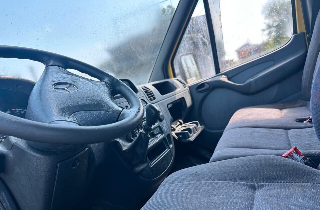 Furgone Mercedes Sprinter 211 - Furgon: slika 4 Furgone Mercedes Sprinter 211 - Furgon: slika 4