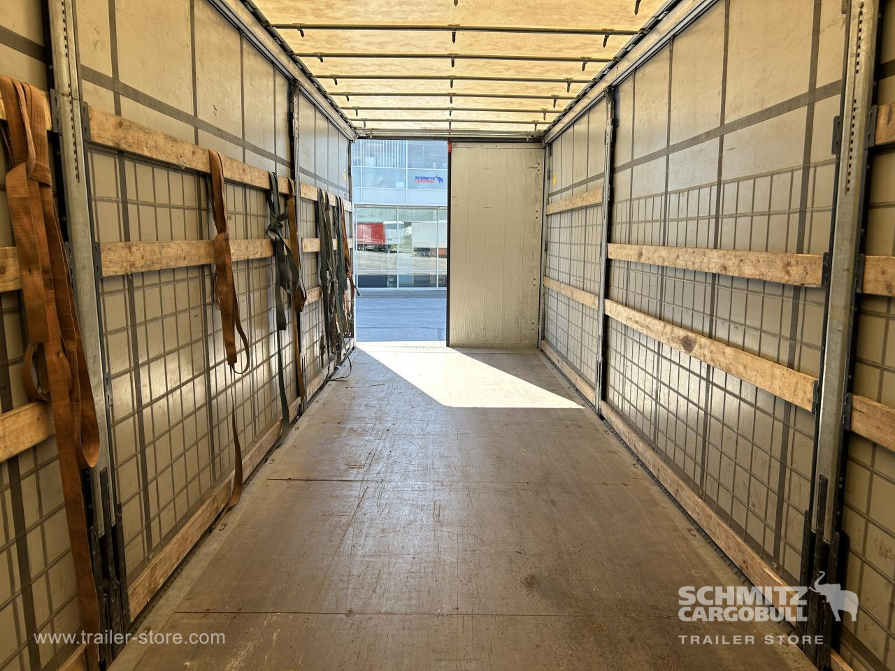 SCHMITZ Curtainsider Standard - Poluprikolica sa ceradom: slika 2 SCHMITZ Curtainsider Standard - Poluprikolica sa ceradom: slika 2