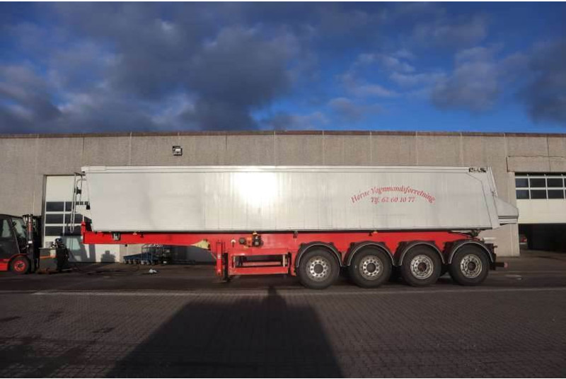 Benalu 4-axle Tipper/Kipper/Tiptrailer 35 m³ - Poluprikolica istovarivača: slika 5 Benalu 4-axle Tipper/Kipper/Tiptrailer 35 m³ - Poluprikolica istovarivača: slika 5