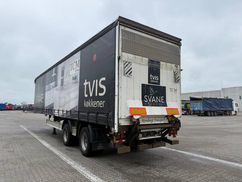 Fliegl Curtainsider / Planenauflieger / Gardin - Poluprikolica sa ceradom: slika 5 Fliegl Curtainsider / Planenauflieger / Gardin - Poluprikolica sa ceradom: slika 5