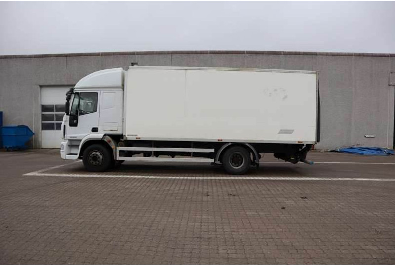 Iveco Eurocargo 4X2 Kasse-lift Afhentning - Kamion sa zatvorenim sandukom: slika 5 Iveco Eurocargo 4X2 Kasse-lift Afhentning - Kamion sa zatvorenim sandukom: slika 5