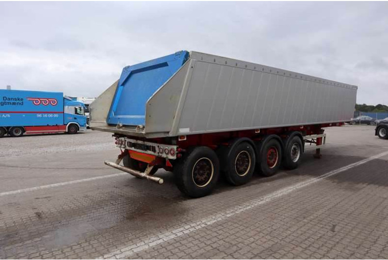 KEL-BERG Tipper/Kipper/Tiptrailer 37 m³ - Poluprikolica istovarivača: slika 3 KEL-BERG Tipper/Kipper/Tiptrailer 37 m³ - Poluprikolica istovarivača: slika 3