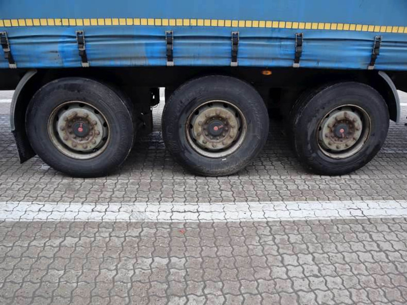 Kögel Curtainsider/Planenauflieger/Gardin - Poluprikolica sa ceradom: slika 5 Kögel Curtainsider/Planenauflieger/Gardin - Poluprikolica sa ceradom: slika 5