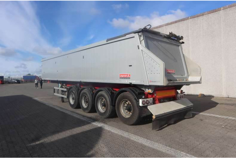 Langendorf 4-axle Tipper/Kipper/Tiptrailer 35 m³ - Poluprikolica istovarivača: slika 3 Langendorf 4-axle Tipper/Kipper/Tiptrailer 35 m³ - Poluprikolica istovarivača: slika 3
