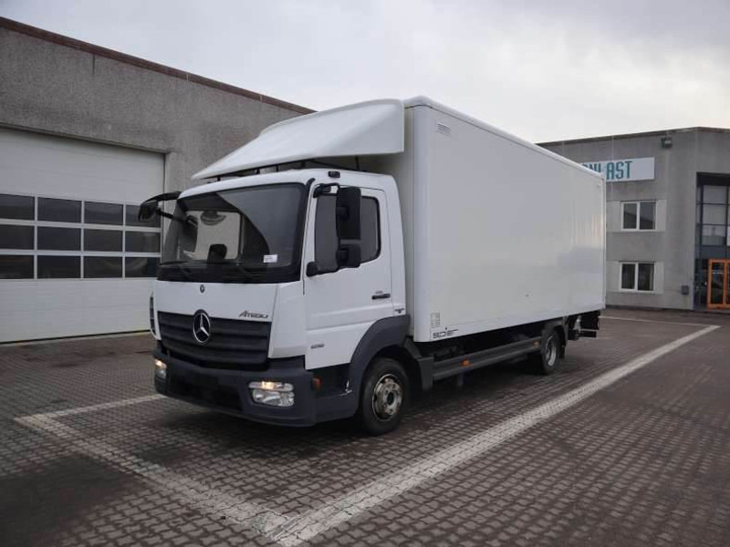 Mercedes-Benz Atego 816L EURO 6 - Kamion sa zatvorenim sandukom: slika 1 Mercedes-Benz Atego 816L EURO 6 - Kamion sa zatvorenim sandukom: slika 1