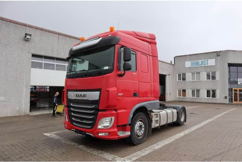 DAF XF 480 FT Tractor/Sattelzugmaschine/Trækker - Tegljač: slika 1 DAF XF 480 FT Tractor/Sattelzugmaschine/Trækker - Tegljač: slika 1
