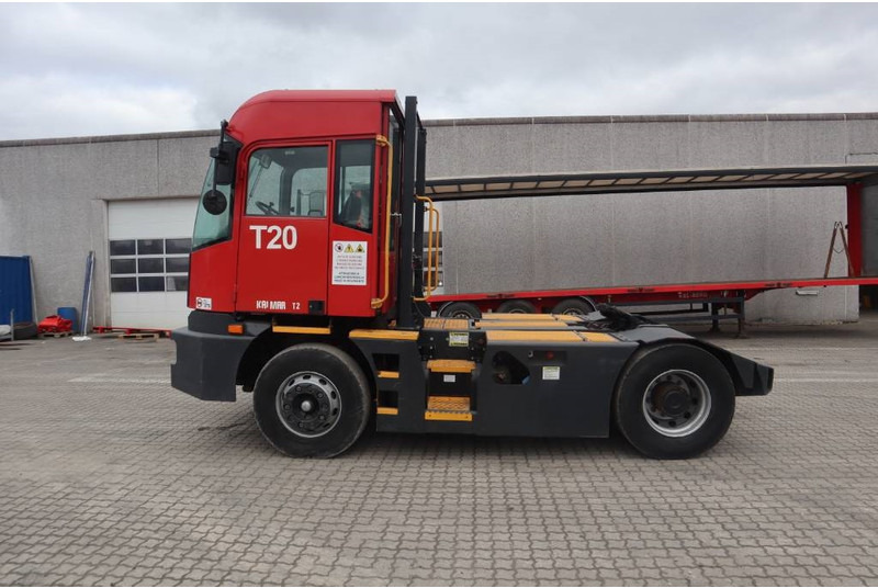 Kalmar Terminal tractor / Terminal-Zugmaschine / - Tegljač: slika 4 Kalmar Terminal tractor / Terminal-Zugmaschine / - Tegljač: slika 4
