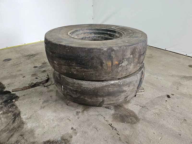 Firestone 16.9-30 - Guma za Kamion: slika 1 Firestone 16.9-30 - Guma za Kamion: slika 1