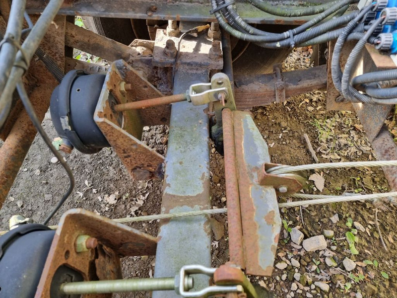 Giant 17.5 Inch - 10 Bolts - Osovina i delovi za Kamion: slika 3 Giant 17.5 Inch - 10 Bolts - Osovina i delovi za Kamion: slika 3