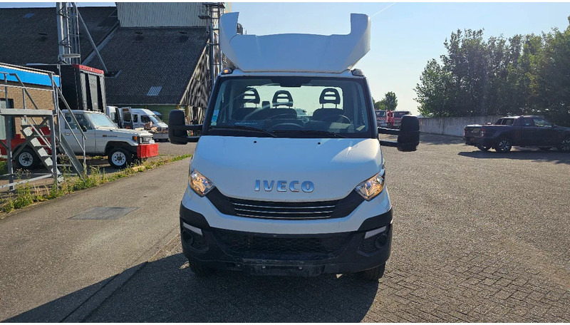 Iveco Daily IS70C12BA - Kamion sa golom šasijom i zatvorenom kabinom: slika 2 Iveco Daily IS70C12BA - Kamion sa golom šasijom i zatvorenom kabinom: slika 2