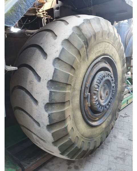 Michelin 29.5 R29 - Guma: slika 5 Michelin 29.5 R29 - Guma: slika 5