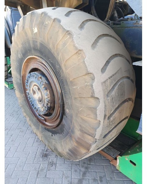 Michelin 29.5 R29 - Guma: slika 4 Michelin 29.5 R29 - Guma: slika 4