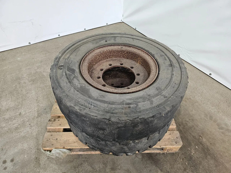 Michelin FULL RUBBER - 315/80R22.5 - Guma za Kamion: slika 1 Michelin FULL RUBBER - 315/80R22.5 - Guma za Kamion: slika 1