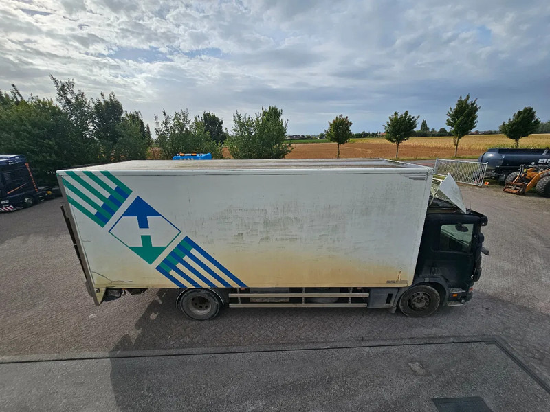 Scania P114-340 CP14 - Kamion sa zatvorenim sandukom: slika 4 Scania P114-340 CP14 - Kamion sa zatvorenim sandukom: slika 4