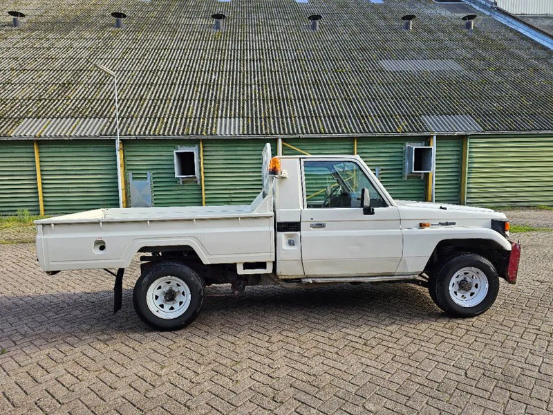 Toyota Land Cruiser LB71MOD - Automobil: slika 4 Toyota Land Cruiser LB71MOD - Automobil: slika 4
