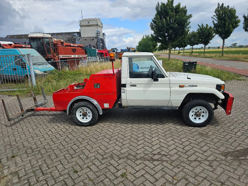 Toyota Land Cruiser LB71MOD - SUVSUV: slika 4 Toyota Land Cruiser LB71MOD - SUVSUV: slika 4