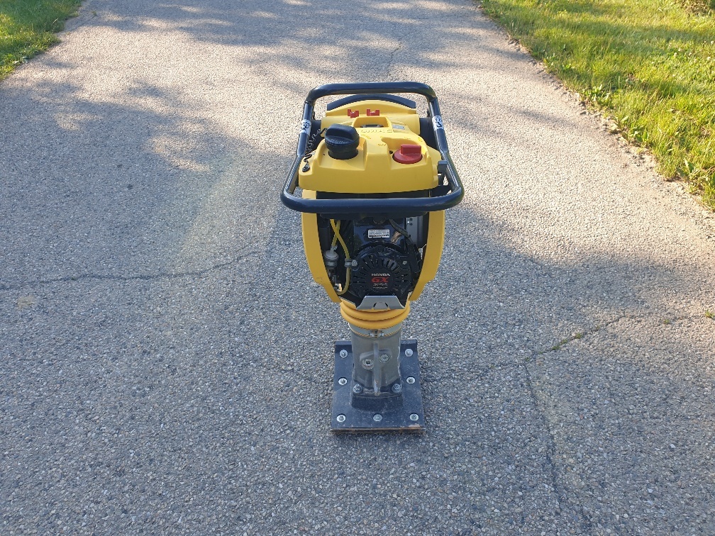 BOMAG BT 65 - Vibraciona ploča: slika 3 BOMAG BT 65 - Vibraciona ploča: slika 3