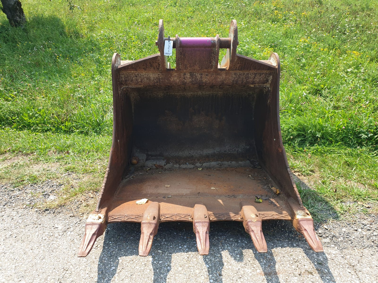 Baumaschinentechnik Bucket 120 cm with SW2 - Kašika za bager za Bager guseničar: slika 3 Baumaschinentechnik Bucket 120 cm with SW2 - Kašika za bager za Bager guseničar: slika 3