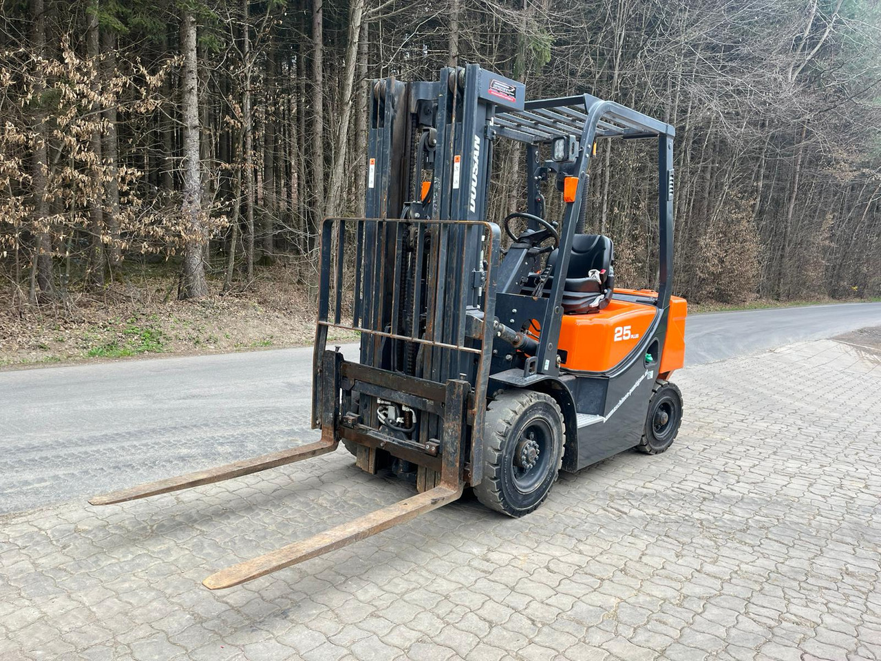 Doosan D 25 GP - Dizel viljuškar: slika 3 Doosan D 25 GP - Dizel viljuškar: slika 3