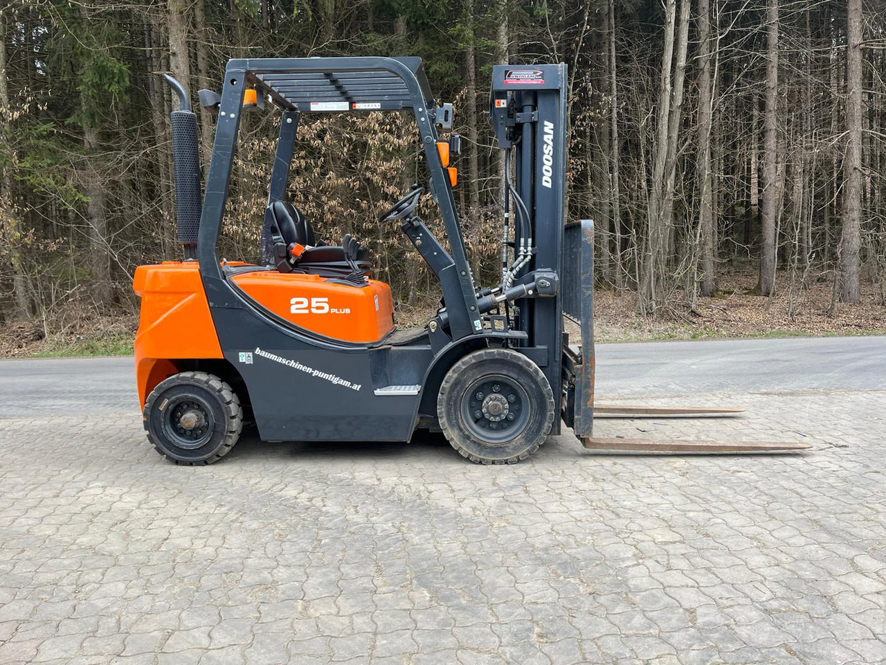 Doosan D 25 GP - Dizel viljuškar: slika 2 Doosan D 25 GP - Dizel viljuškar: slika 2