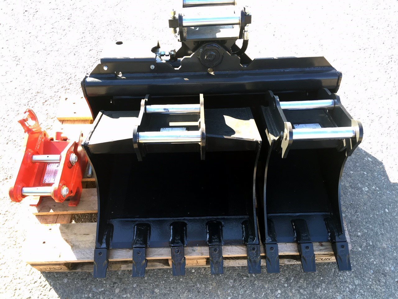 Geel-Martin Package of buckets - Kašika za Mini bager: slika 1 Geel-Martin Package of buckets - Kašika za Mini bager: slika 1