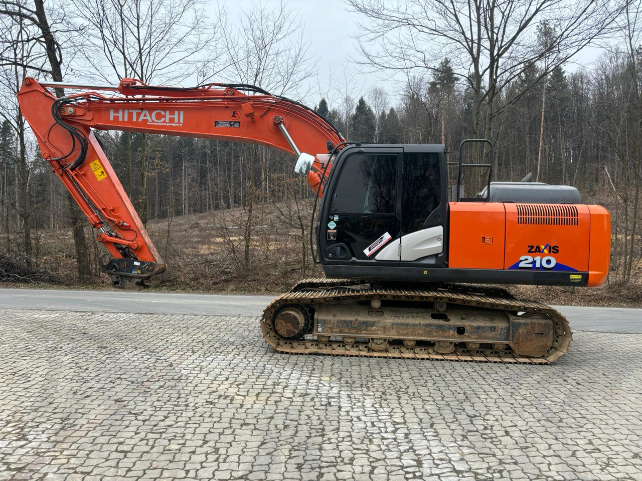 HITACHI ZX 210-6 - Bager guseničar: slika 1 HITACHI ZX 210-6 - Bager guseničar: slika 1