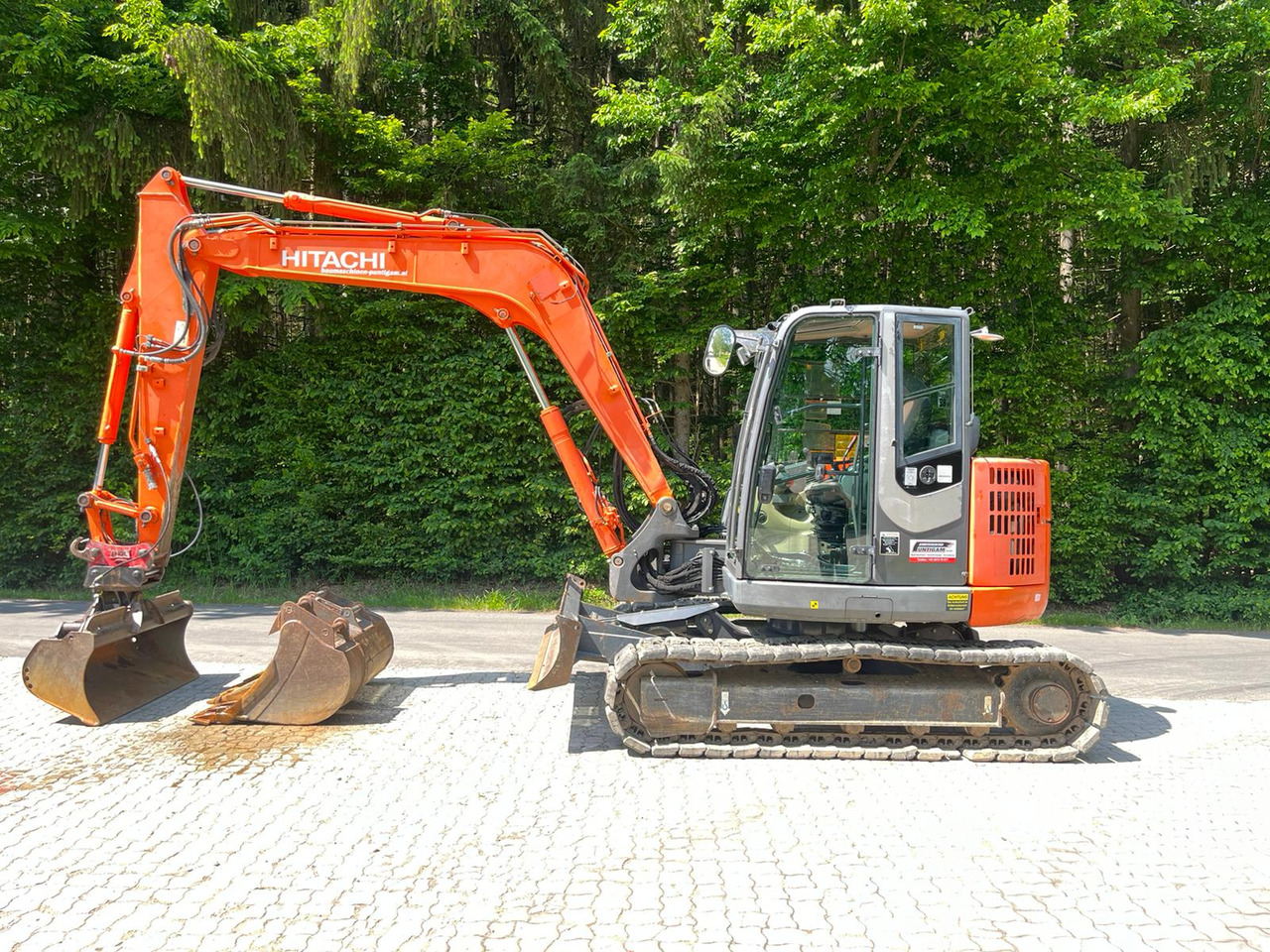 HITACHI ZX 85 USBLC-3 - Mini bager: slika 1 HITACHI ZX 85 USBLC-3 - Mini bager: slika 1