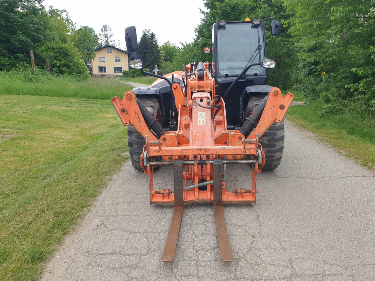 JCB 540-140 - Teleskopski upravljač: slika 4 JCB 540-140 - Teleskopski upravljač: slika 4