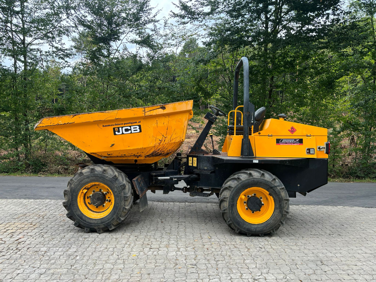 JCB 6 TST - Zglobni kiper: slika 1 JCB 6 TST - Zglobni kiper: slika 1