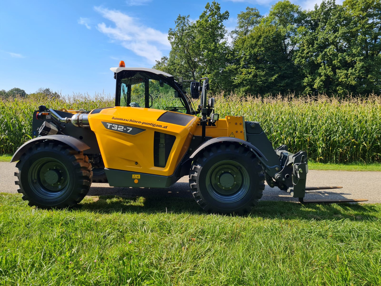 LIEBHERR T 32-7 - Teleskopski upravljač: slika 2 LIEBHERR T 32-7 - Teleskopski upravljač: slika 2
