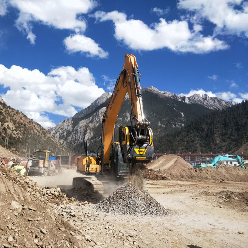 MB CRUSHER BF 70.2 S4 - Kašika za Bager guseničar: slika 4 MB CRUSHER BF 70.2 S4 - Kašika za Bager guseničar: slika 4