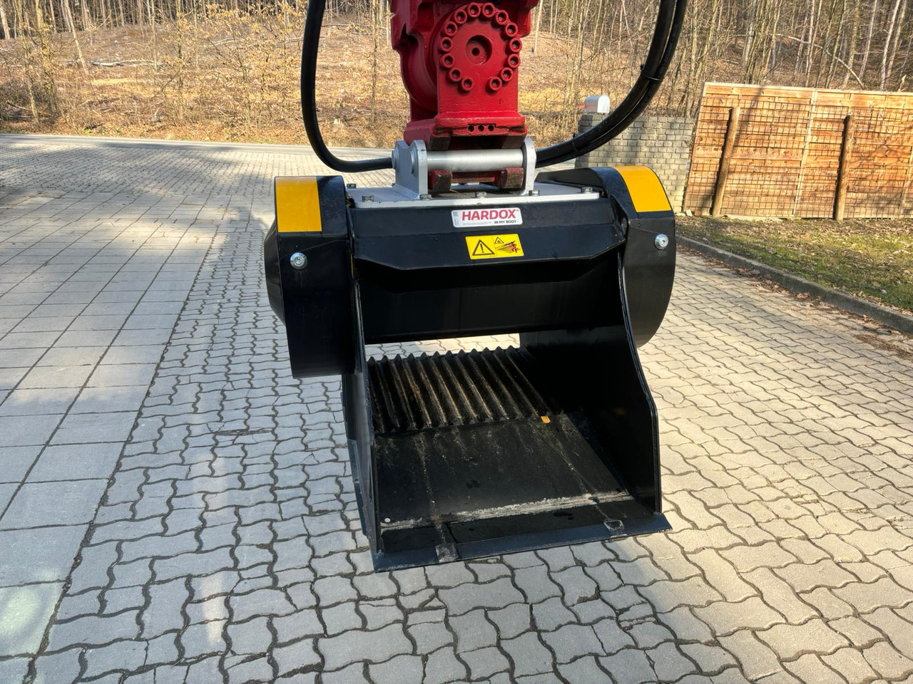 MB Crusher C 50 S4 - Kašika za Mini bager: slika 1 MB Crusher C 50 S4 - Kašika za Mini bager: slika 1