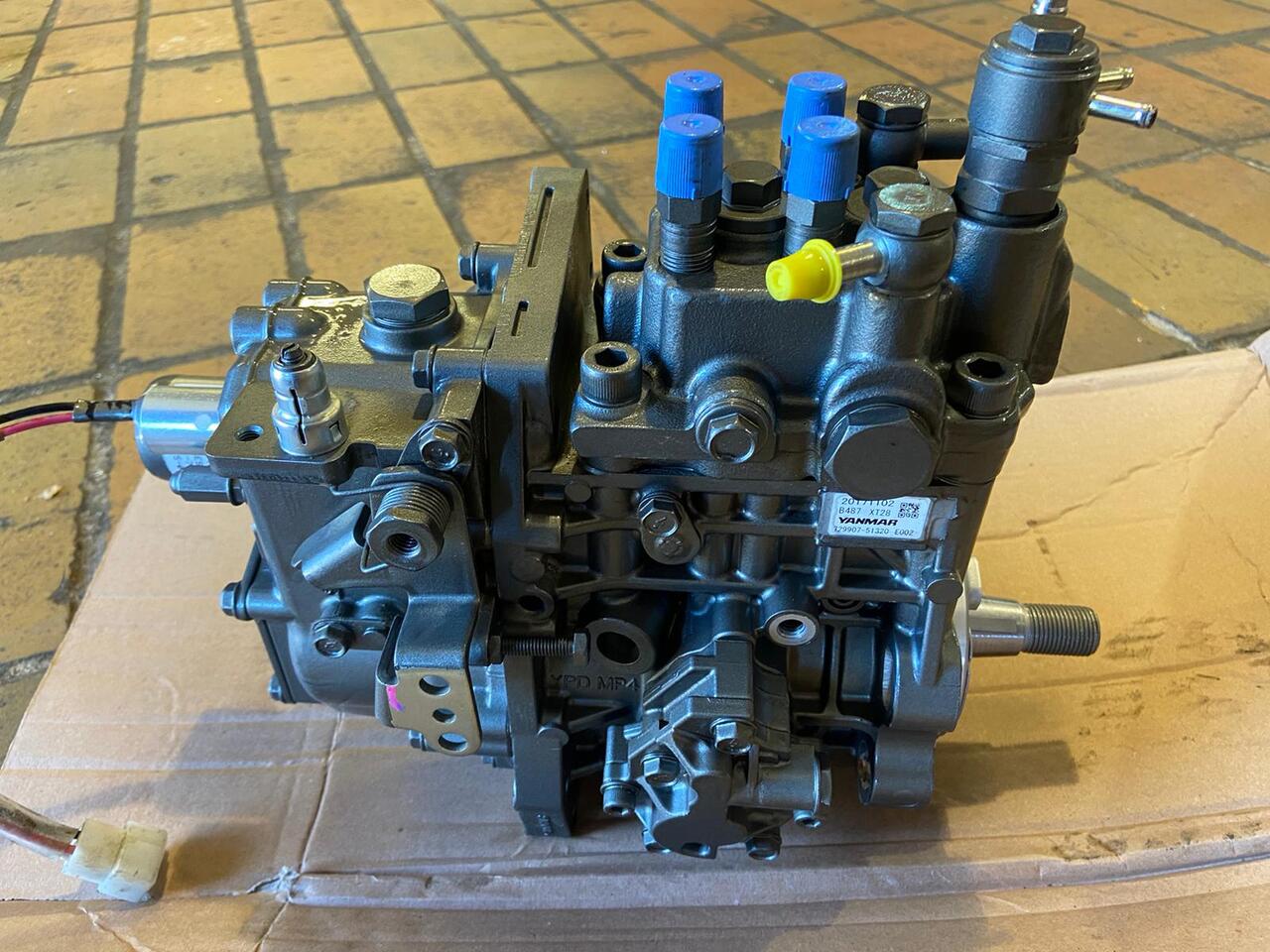 YANMAR Injection pump 4TNV98 - Rezervni deo za Građevinska mašina: slika 2 YANMAR Injection pump 4TNV98 - Rezervni deo za Građevinska mašina: slika 2