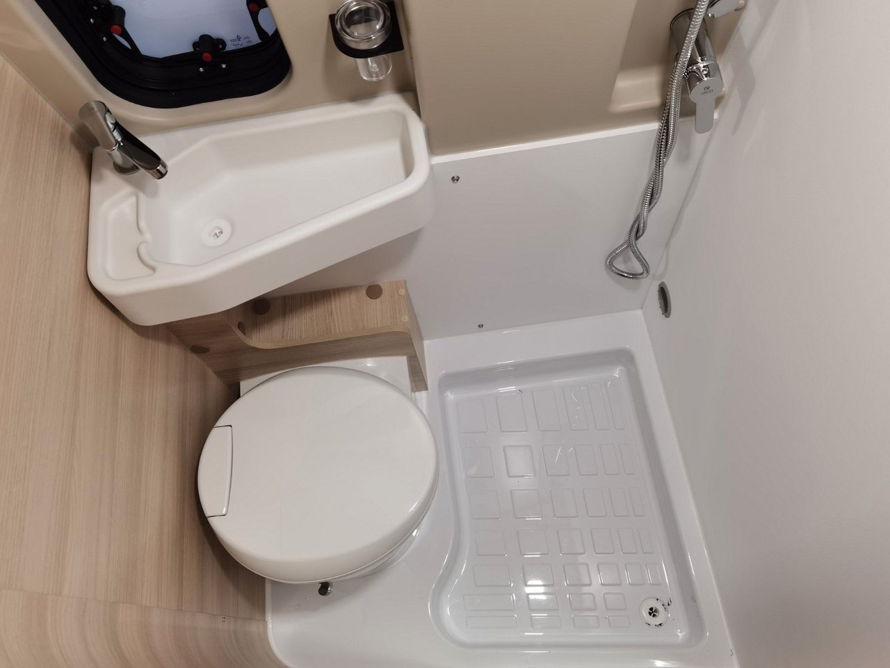 Kamp kombi Chausson V594 FIRST LINE  / 2026 / 140 PS/8G.AUTOMATIK: slika 20