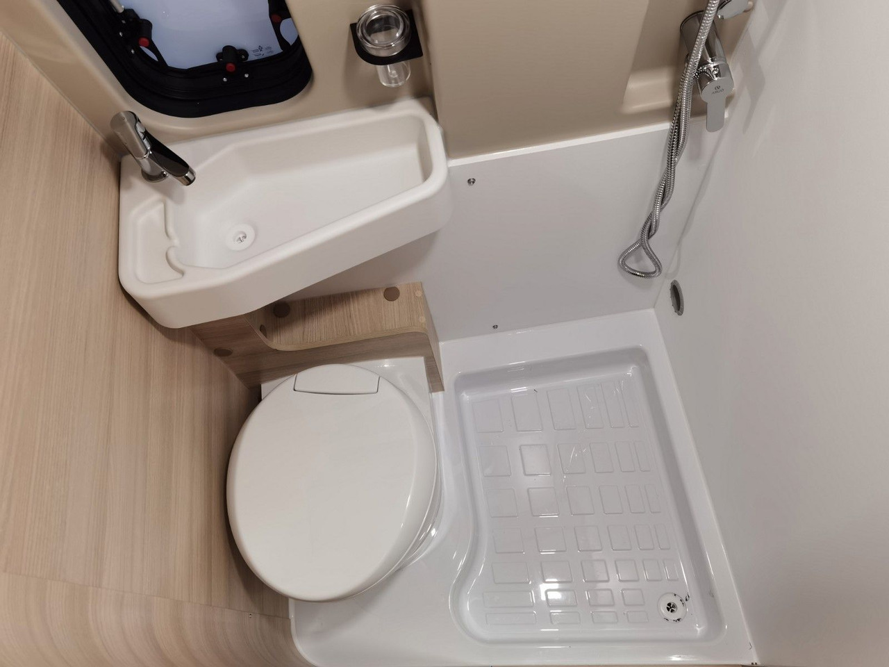 Kamp kombi Chausson V594 FIRST LINE  / 2026 / 140 PS/8G.AUTOMATIK: slika 21