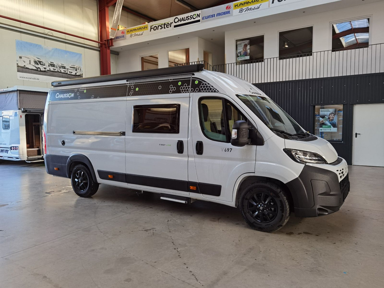 Chausson V697 FIRST LINE/MODELL 2026/140 PS/EINZELBETTEN - Kamp kombi: slika 5 Chausson V697 FIRST LINE/MODELL 2026/140 PS/EINZELBETTEN - Kamp kombi: slika 5