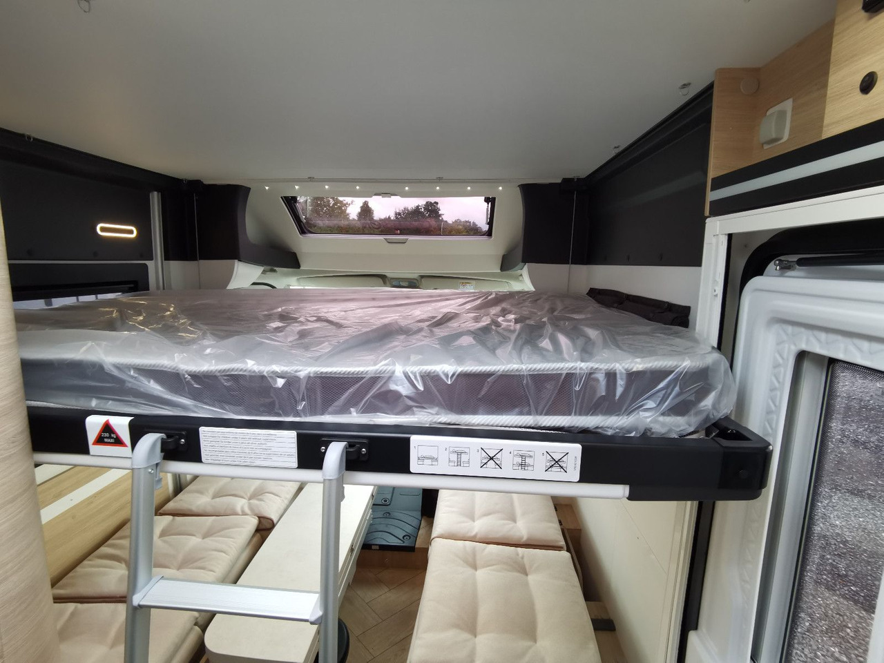 Poluintegrisani kamper Chausson X 650 EXCLUSIVE LINE / - 2026 - / XXL - HUBBETT: slika 20