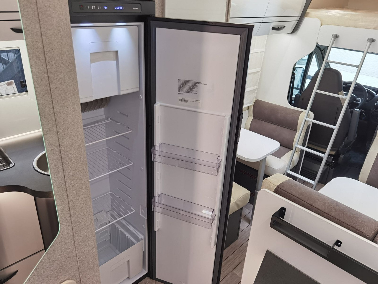 Alkoven kamper Forster A 699 VB / - MODELL 2025- / 140PS / ETAGENBETTEN: slika 20