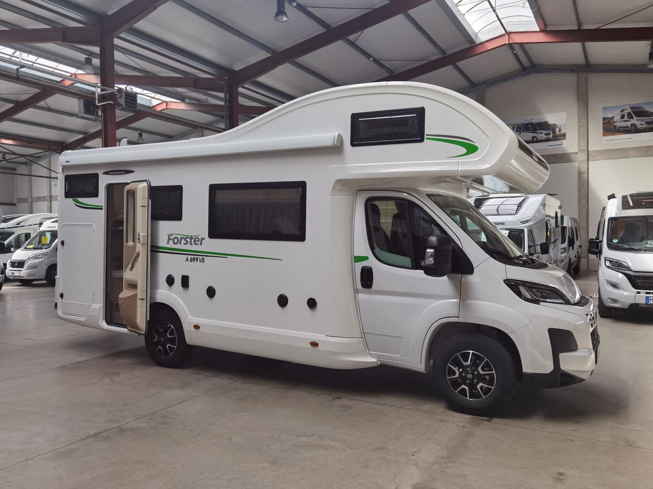 Alkoven kamper Forster A 699 VB / - MODELL 2025- / 140PS / ETAGENBETTEN: slika 9