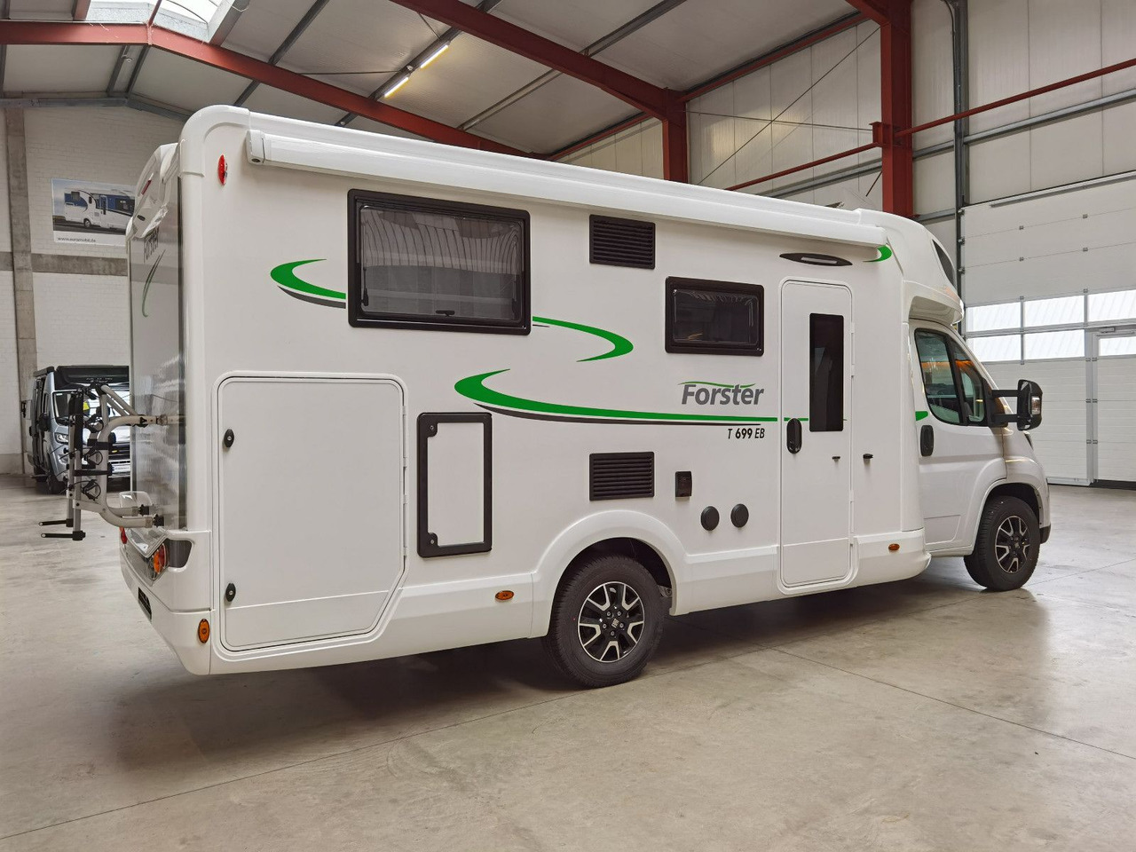 Forster T 699 EB / -MODELL 2025-/ EINZELBETTEN & HUBBETT - Poluintegrisani kamper: slika 4 Forster T 699 EB / -MODELL 2025-/ EINZELBETTEN & HUBBETT - Poluintegrisani kamper: slika 4