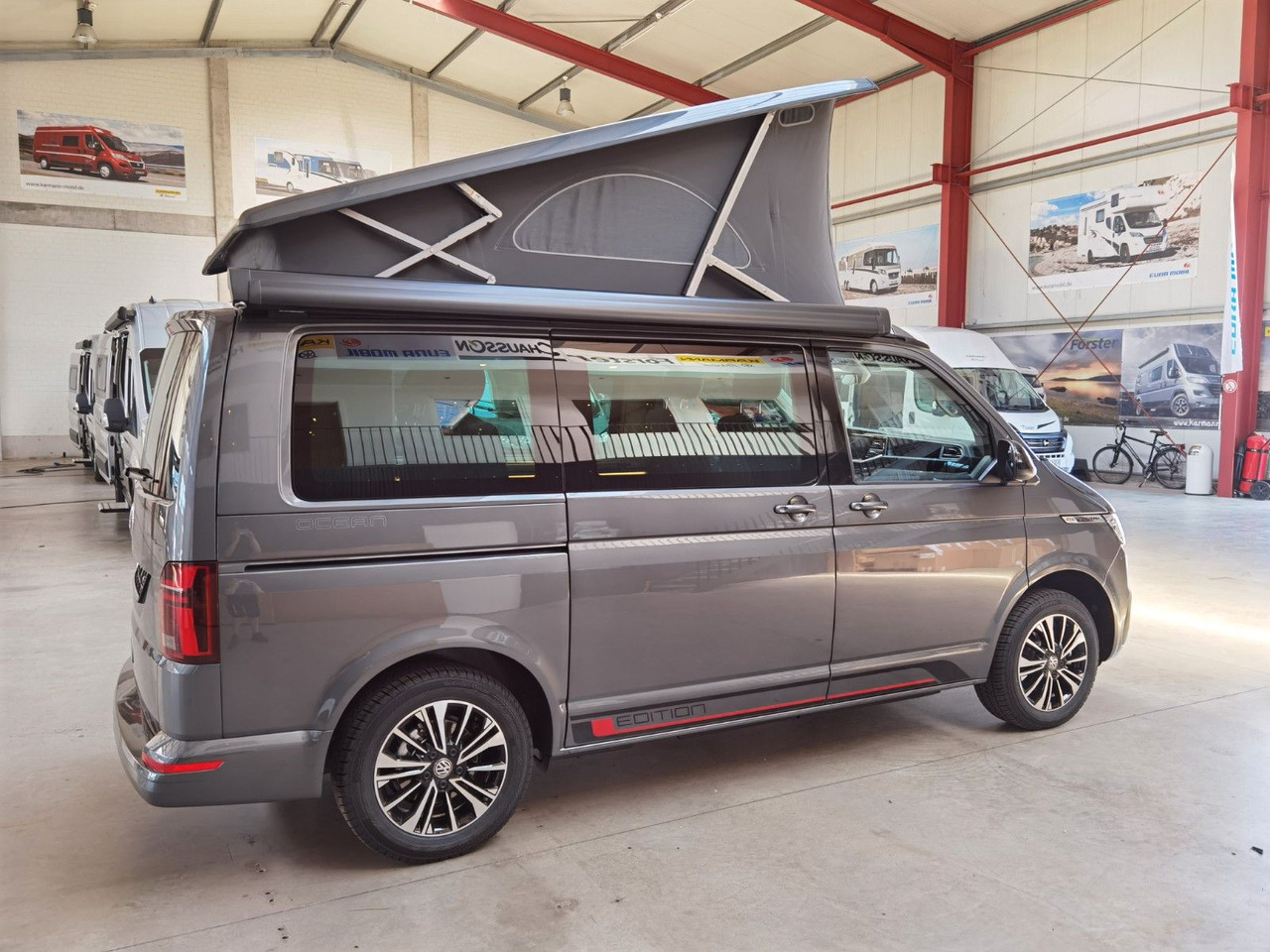 Volkswagen T6.1 CALIFORNIA OCEAN EDITION / ACC / NAVI / DSG - Kamper: slika 4 Volkswagen T6.1 CALIFORNIA OCEAN EDITION / ACC / NAVI / DSG - Kamper: slika 4