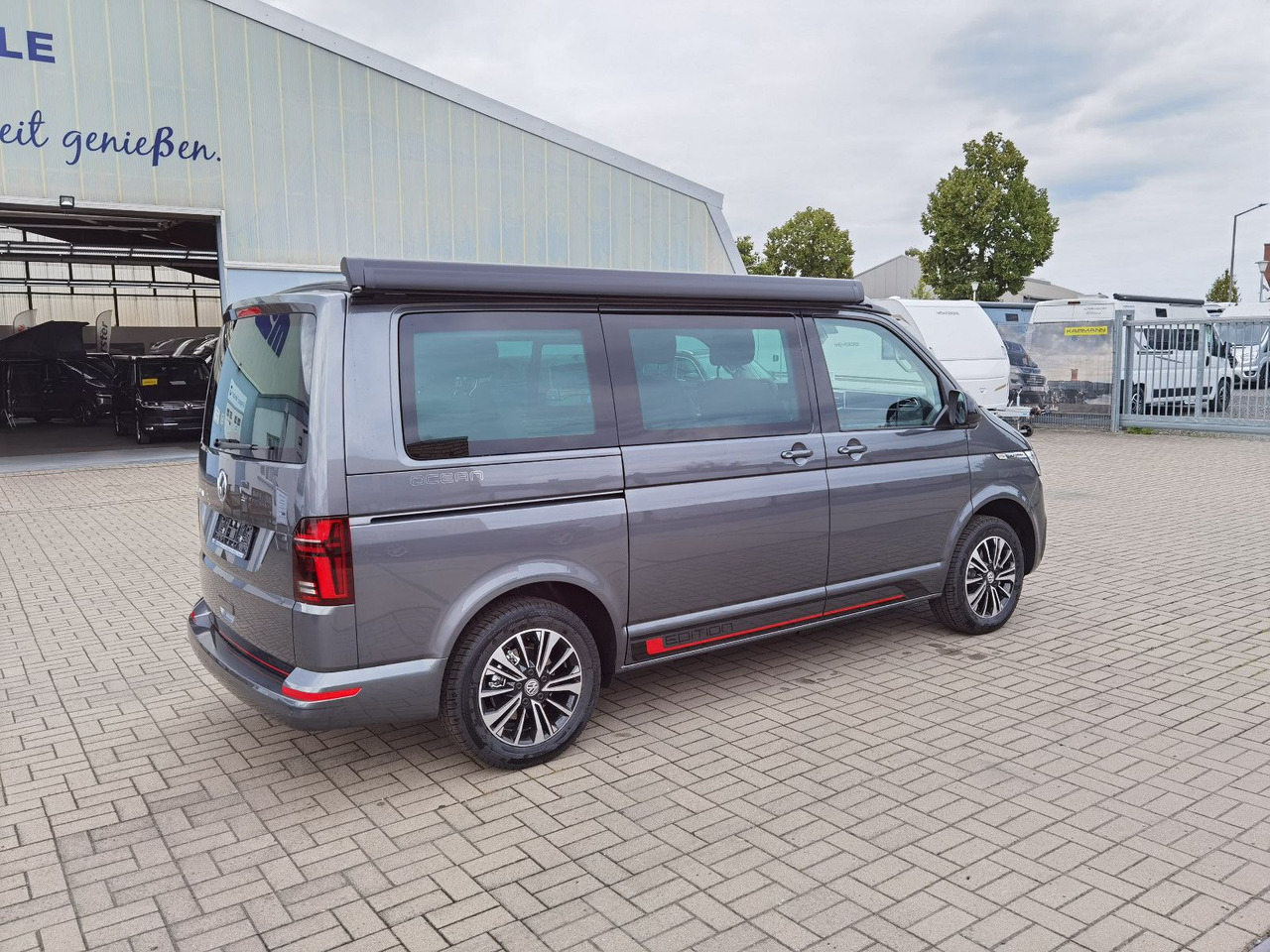 Volkswagen T6.1 CALIFORNIA OCEAN EDITION / DSG / NAVI / ACC - Kamp kombi: slika 4 Volkswagen T6.1 CALIFORNIA OCEAN EDITION / DSG / NAVI / ACC - Kamp kombi: slika 4
