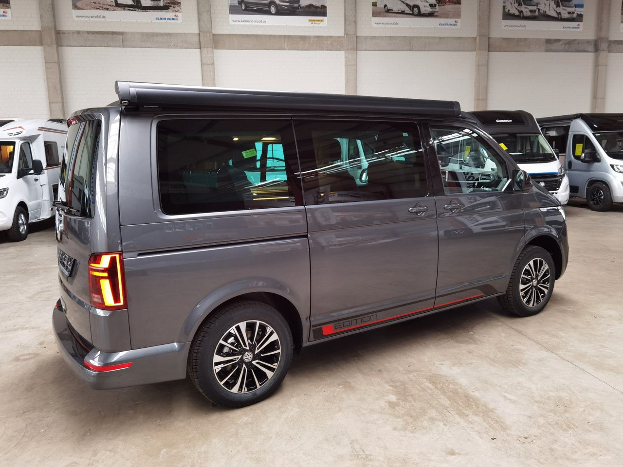 Volkswagen T6.1 CALIFORNIA OCEAN EDITION / DSG / NAVI / ACC - Kamp kombi: slika 4 Volkswagen T6.1 CALIFORNIA OCEAN EDITION / DSG / NAVI / ACC - Kamp kombi: slika 4