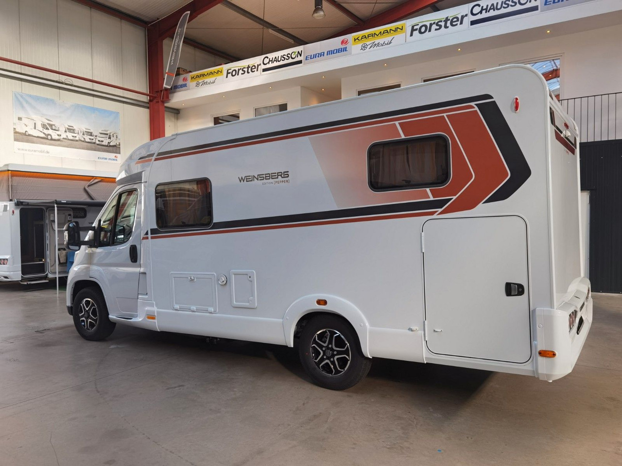Weinsberg CARACOMPACT 600 MEG PEPPER /2025 / 8G.AUTOMATIK - Poluintegrisani kamper: slika 5 Weinsberg CARACOMPACT 600 MEG PEPPER /2025 / 8G.AUTOMATIK - Poluintegrisani kamper: slika 5