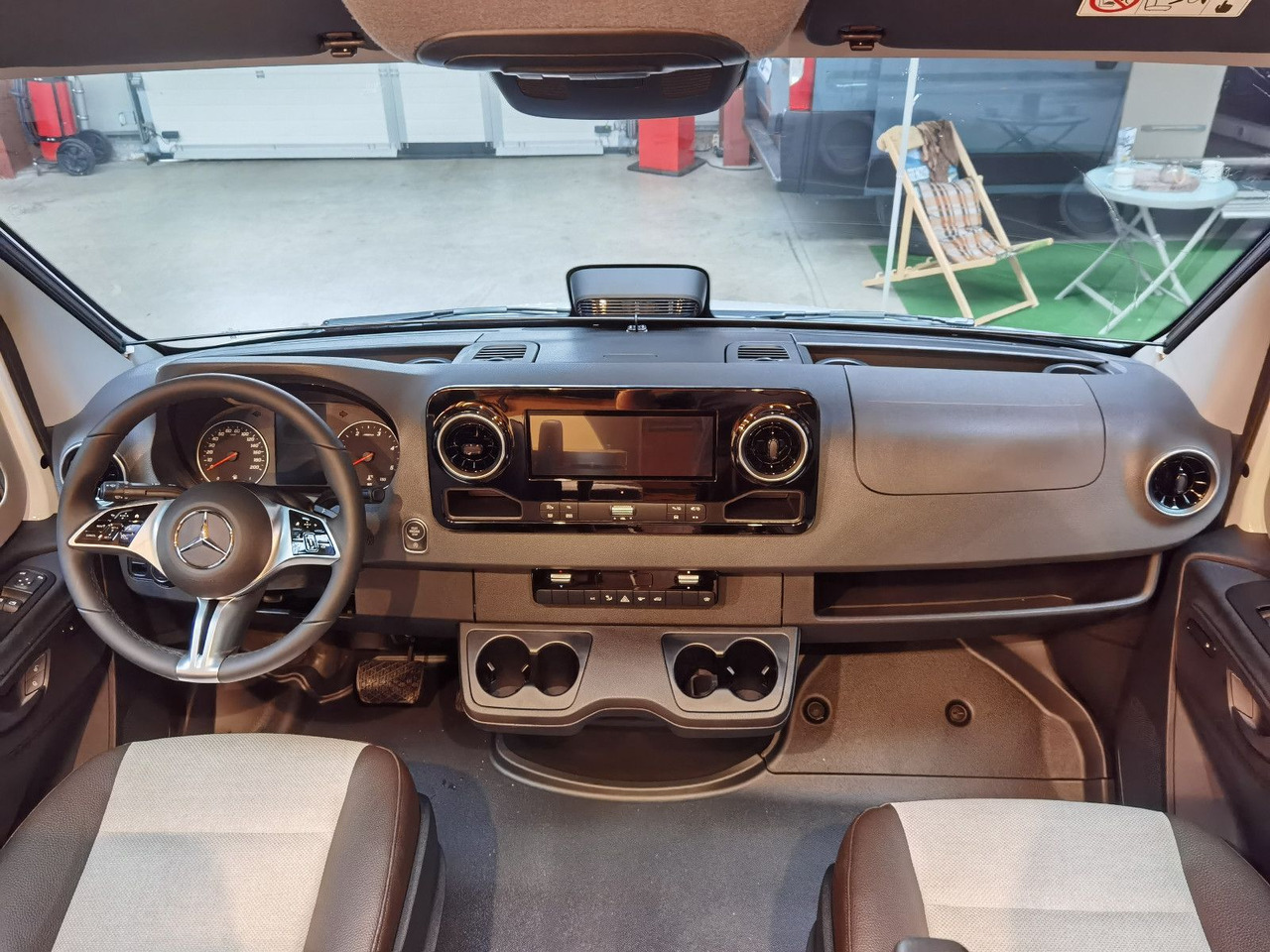 Poluintegrisani kamper Weinsberg CARACOMPACT 640 MEG EDITION-PEPPER / EINZELBETTE: slika 10