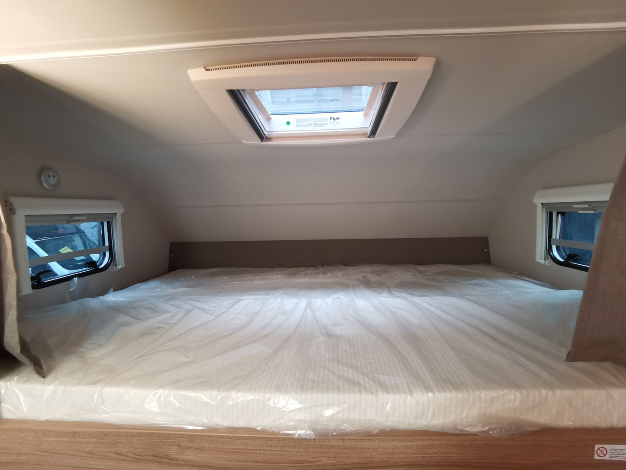 Alkoven kamper Weinsberg CARAHOME 650 DG / - MODELL 2025 - / 140 PS: slika 20