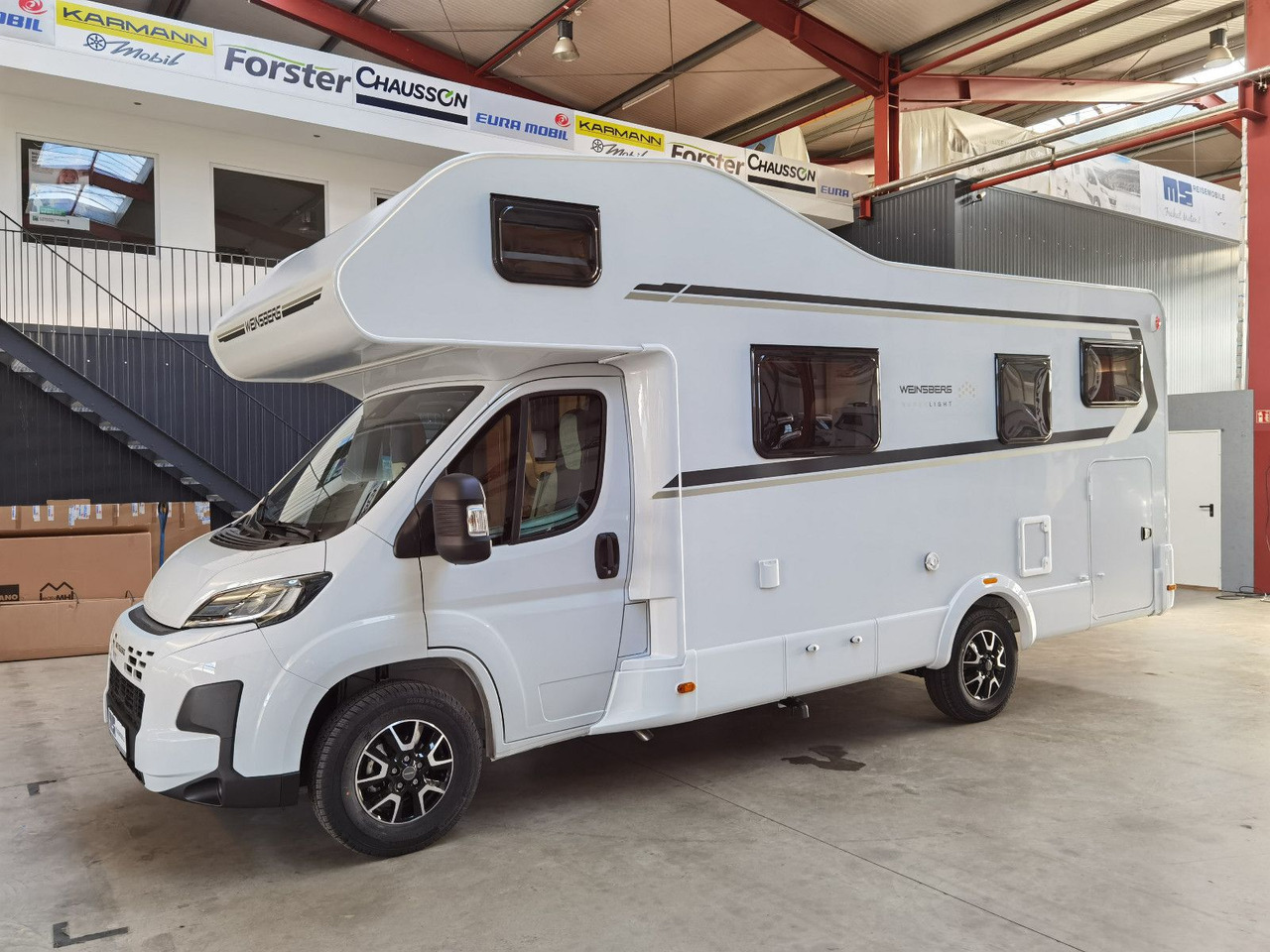Alkoven kamper Weinsberg CARAHOME 650 DG / - MODELL 2025 - / 140 PS: slika 6
