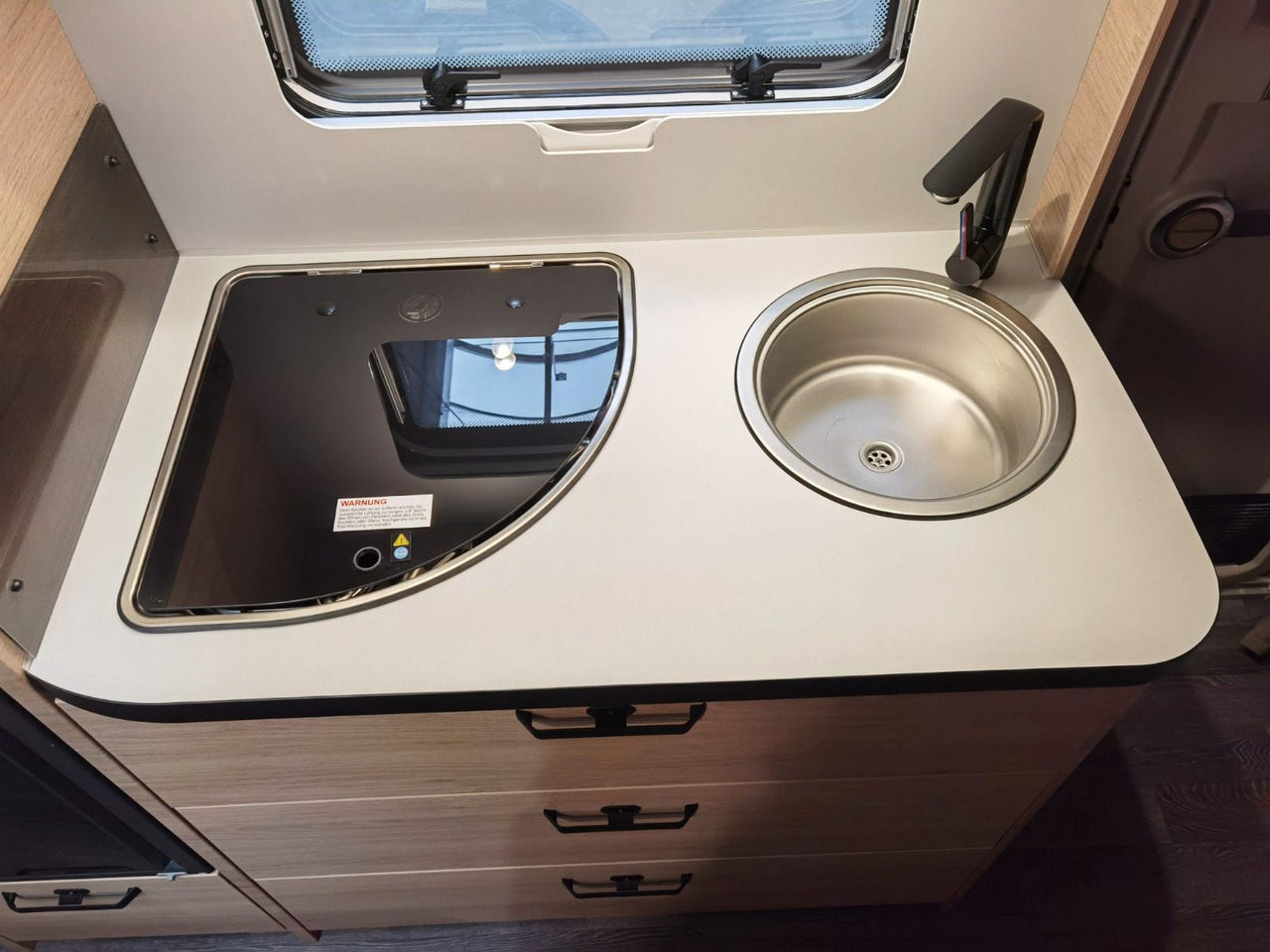 Kamp prikolica Weinsberg CARAONE 480 QDK / - 2026 - / ETAGENBETTEN: slika 18 Kamp prikolica Weinsberg CARAONE 480 QDK / - 2026 - / ETAGENBETTEN: slika 18